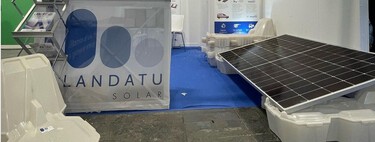 Instalar placas solares en casa de forma más sencilla, rápida y barata: así es el curioso invento español llamado Landblock 