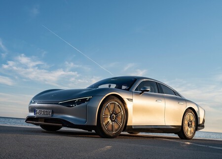 Mercedes Benz Vision Eqxx Concept 2022 1600 01