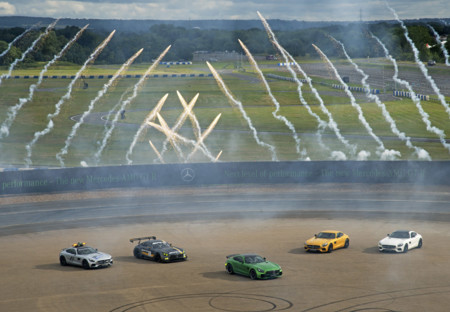 Así fue el estreno del Mercedes-AMG GT R, en 19 imágenes