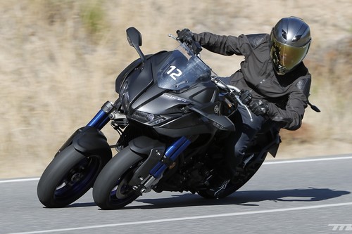 Probamos la espectacular Yamaha Niken: Tres ruedas para romper los límites de la diversión en moto