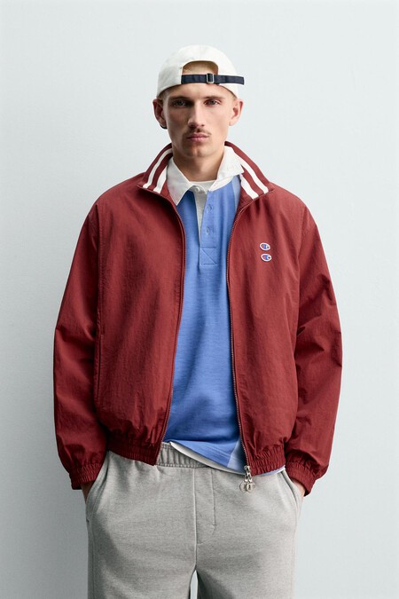 Zara Y Champion Firman Las Chaquetas Mas Retro Del Otono Tienen Ese Aspecto Vintage Perfecto Que Las Vas A Llevar En Cualquier Look