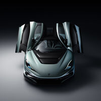 Rimac no consigue vender todos los coches eléctricos que esperaba, así que se ha inventado una bestialidad que acelera de 0 a 300 km/h en menos tiempo que tu coche se pone a 100