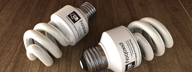 Llegan cambios en la factura de la luz a partir de enero: esto es lo que subirá y bajará en nuestros recibos