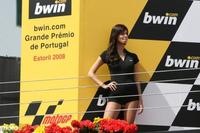 Galería de imágenes de las pit babes del Gran Premio de Estoril