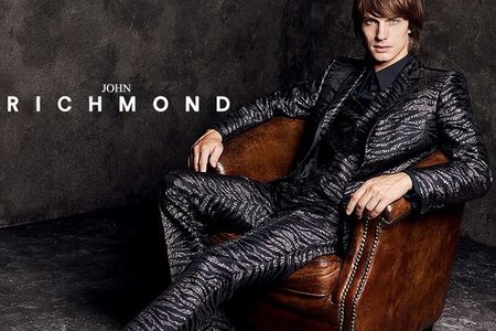 John Richmond presenta su campaña para el Otoño-Invierno 2011/20012