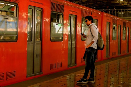 Celulares Caen Metro Cdmx Principal Razon Retrasos Xataka Mexico 1