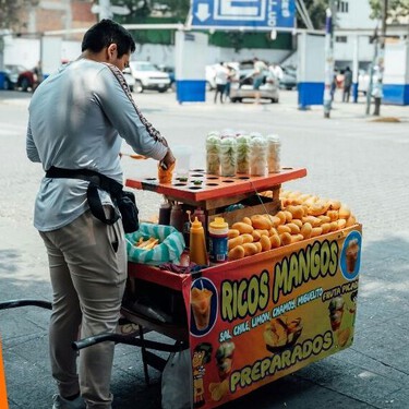 Buscan liberar Paseo de la Reforma: así reubicarán a los vendedores ambulantes en CDMX