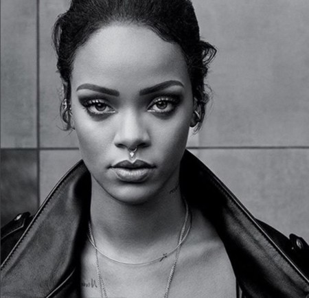 Rihanna ya tiene agencia de belleza y estilo, que en este mundo hay que hacer de todo