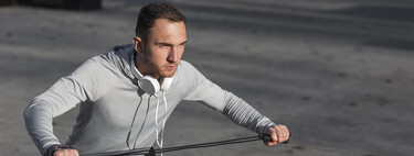 Una de las claves más importantes a tener en cuenta si quieres entrenar fuerza y resistencia para ser un atleta híbrido 