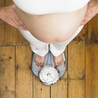 El sobrepeso de la madre antes del embarazo afecta a la fertilidad de sus hijos varones