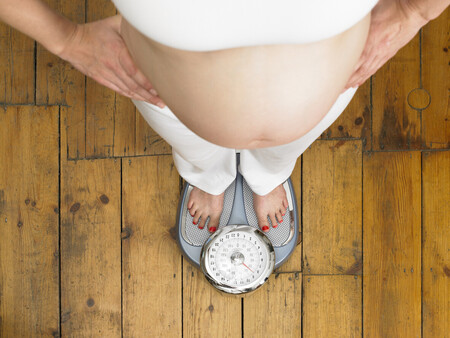 El sobrepeso de la madre antes del embarazo afecta a la fertilidad de sus hijos varones