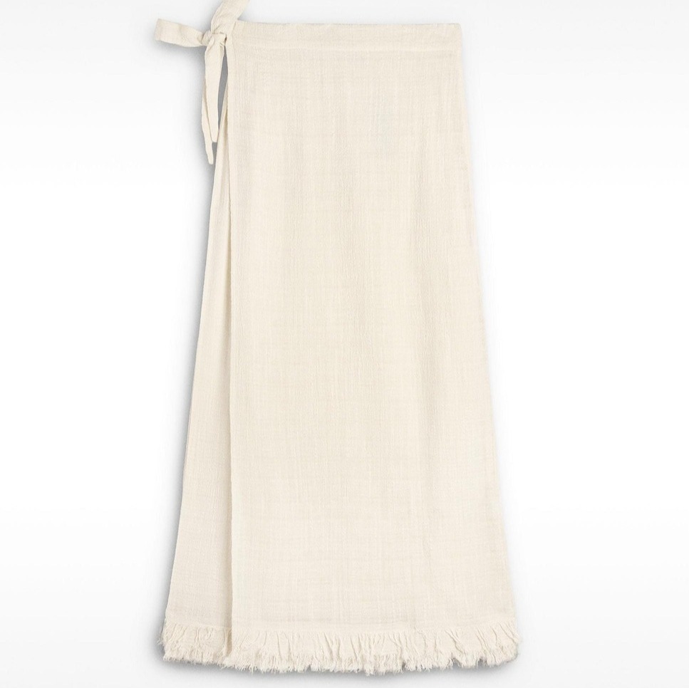 Parfois
Falda larga con cintura elástica y bajos deshilachados