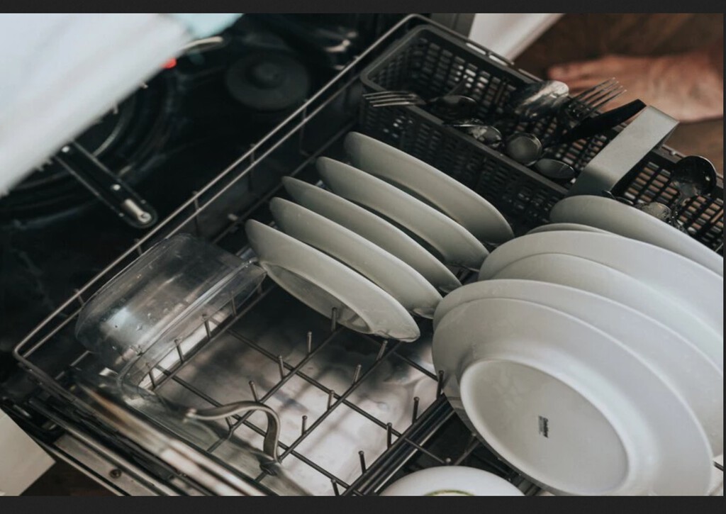 Comprar el mejor detergente para el lavavajillas tiene truco: esto es lo que conviene saber según la OCU 