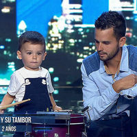 El niño de dos años que toca el tambor y arrasa en 'Got Talent' nos ha dejado a todos alucinados