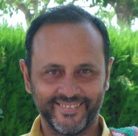 "La mujer en el parto debe sentirse grandiosa, poderosa". Entrevista al doctor Emilio Santos (IV) 