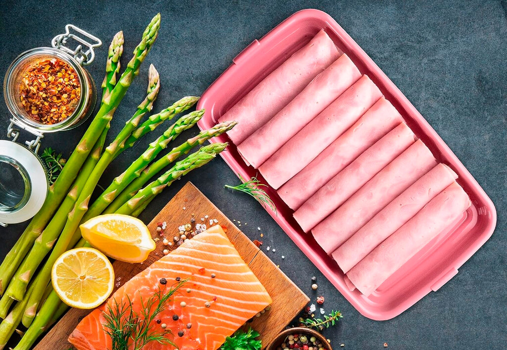Estos tuppers para embutidos se convierten en bandeja para servirlos cómodamente a la hora del aperitivo y están en oferta