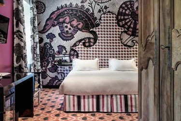 ¿Buscando un lugar para descansar en Arles? Hotel Jules Cesar