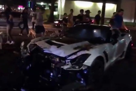 Este pobre e impresionante Corvette C7 Z06 pagó los pecados de su dueño