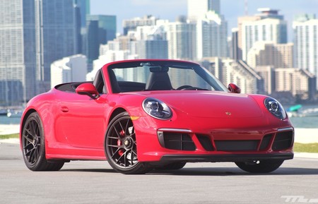 Manejamos el Porsche 911 GTS Cabrio y es lo más cercano a un GT3 convertible
