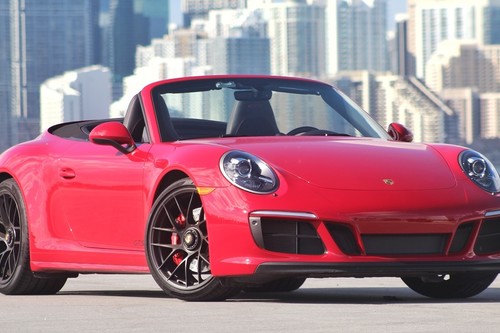 Manejamos el Porsche 911 GTS Cabrio y es lo más cercano a un GT3 convertible