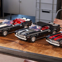 LEGO nos deleita con el legendario Chevrolet Camaro Z28 clásico, con barra libre de personalización por 170 euros 