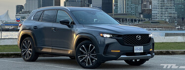 Manejamos el Mazda CX-50, un SUV de Mazda para cuando se termina el asfalto 🏔