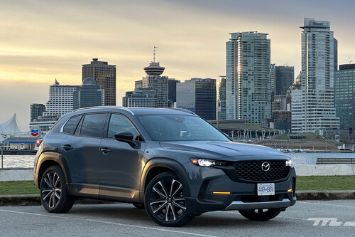 Manejamos el Mazda CX-50, un SUV de Mazda para cuando se termina el asfalto 🏔
