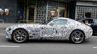 Captan Mercedes-Benz AMG GT rodando por las calles de Stuttgart