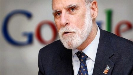"El acceso a Internet no es un derecho fundamental del ser humano": Vint Cerf, padre de la Red