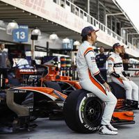 Fernando Alonso y McLaren se preparan para dar guerra en 2018, pero a medio gas