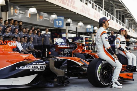 Fernando Alonso y McLaren se preparan para dar guerra en 2018, pero a medio gas