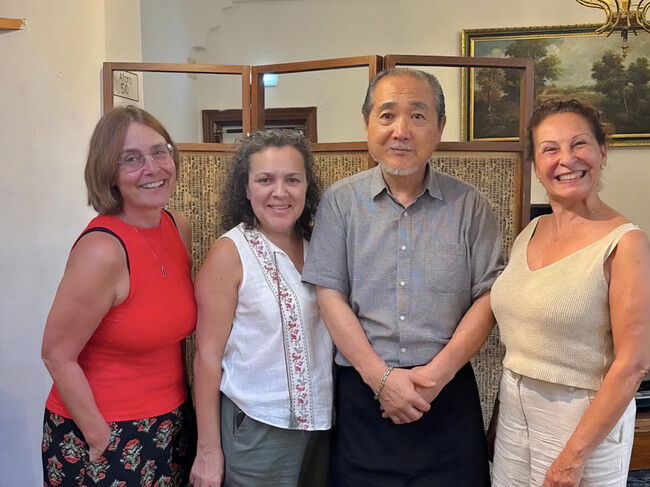 La Historia De Pedro Lee El Peregrino Catolico Coreano Que Dejo Madrid Por Un Pueblo De Menos De 50 Vecinos Para Montar Un Restaurante Asiatico
