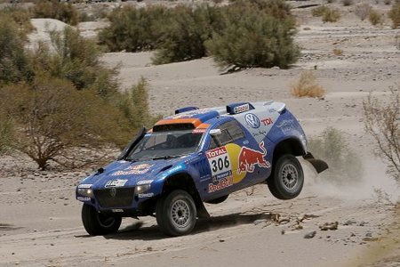 Sexta victoria para Nasser Al-Attiyah antes del primer descanso del Dakar