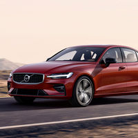 El nuevo Volvo S60 y sus 415 hp dan un manotazo en la mesa del A4 y el Serie 3