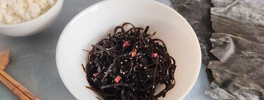 Kombu tsukudani o ensalada de kombu, una saludable receta japonesa de aprovechamiento