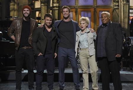 Chris Hemsworth en SNL, pasen y rían