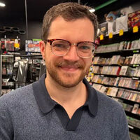 Hace 7 años empezó a revender videojuegos como negocio secundario. Ahora este Millenial factura 4 millones al año  