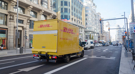 El nuevo Ayuntamiento de Madrid dice que apuesta por la bici, pero ya ha comenzado a suprimir carriles segregados