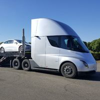 El Tesla Semi podría superar los 800 km de autonomía anunciados, según un probador de la marca