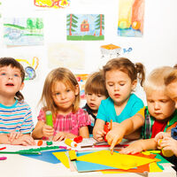 "Me angustia que dejen a los niños llorar": cinco madres nos cuentan cómo están viviendo el periodo de adaptación a la escuela infantil