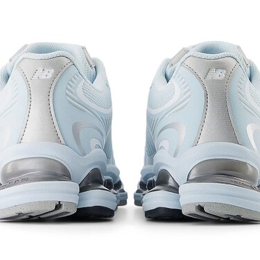 Como venidas del futuro e inspiradas en un iceberg, New Balance tiene las zapatillas de su línea ABZORB que todos querrán llevar este invierno 