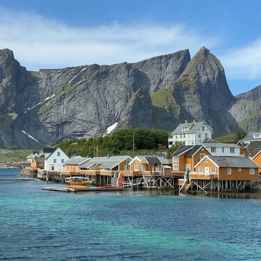 Las islas Lofoten eran uno de los lugares más inhóspitos del mundo. Ahora está lleno de alemanes que lo han inundado con autocaravanas 