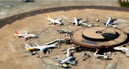 Una tasa en los billetes de avión para combatir la pobreza