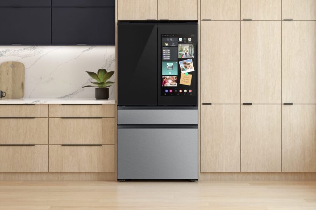 AI Vision con Gemini y el nuevo Bixby llegan a Family Hub: el  frigorífico Samsung con pantalla ahora es más inteligente 