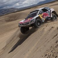 Carlos Sainz dice adiós al Dakar 2017