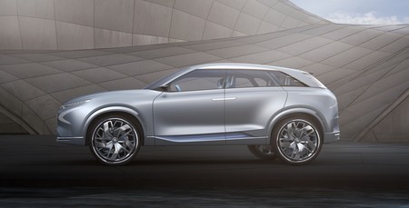 Hyundai sube la apuesta con el hidrógeno: producirá 3.600 unidades del nuevo Hyundai FE Fuel Cell en 2018