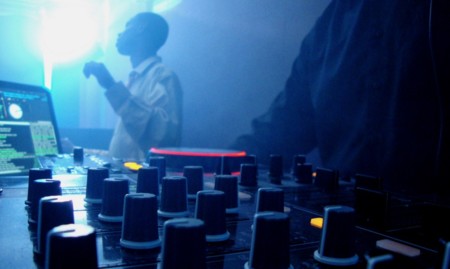 Apple Music se adelanta a la competencia incluyendo los "remixes" de las canciones