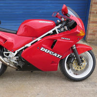 La Ducati 851 que pasó por las manos de Richard Hammond y James May sale a subasta, estimada en 13.000 euros