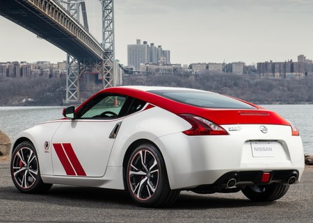 Nissan 370z 50th Anniversary Edition 2020 1600 07