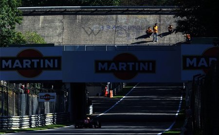 GP de Italia de Fórmula 1: Discreta sesión de clasificación para Pedro de la Rosa y Jaime Alguersuari